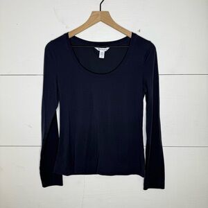 Athleta • Navy Outbound Scoop Neck Long Sleeve Top Size Small